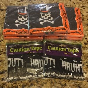 Halloween 7Pk party set 80 Napkins With 100Ft of Caution tape A party must have